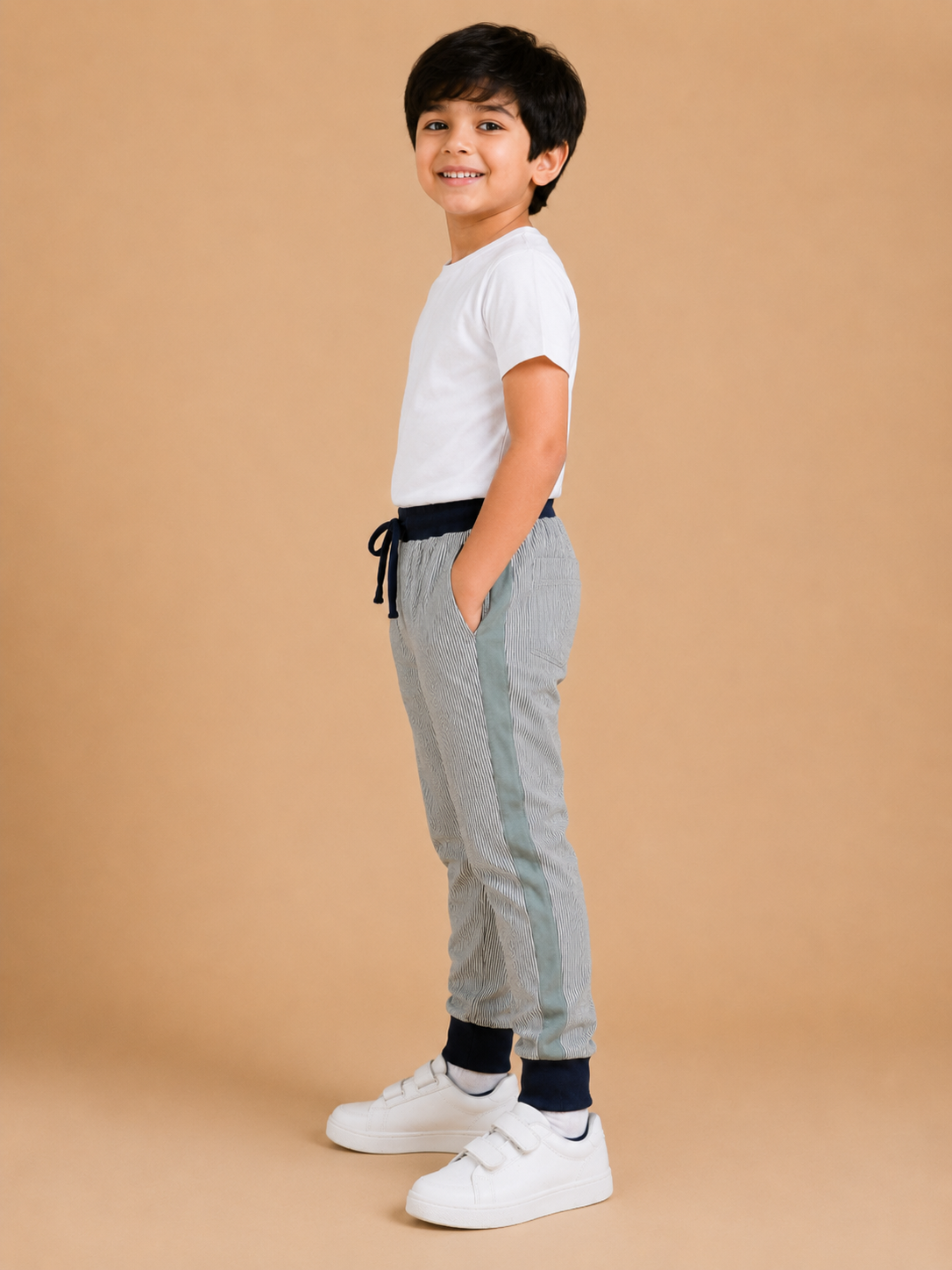 Kids Striped Jogger Pants – Grey & Navy na10